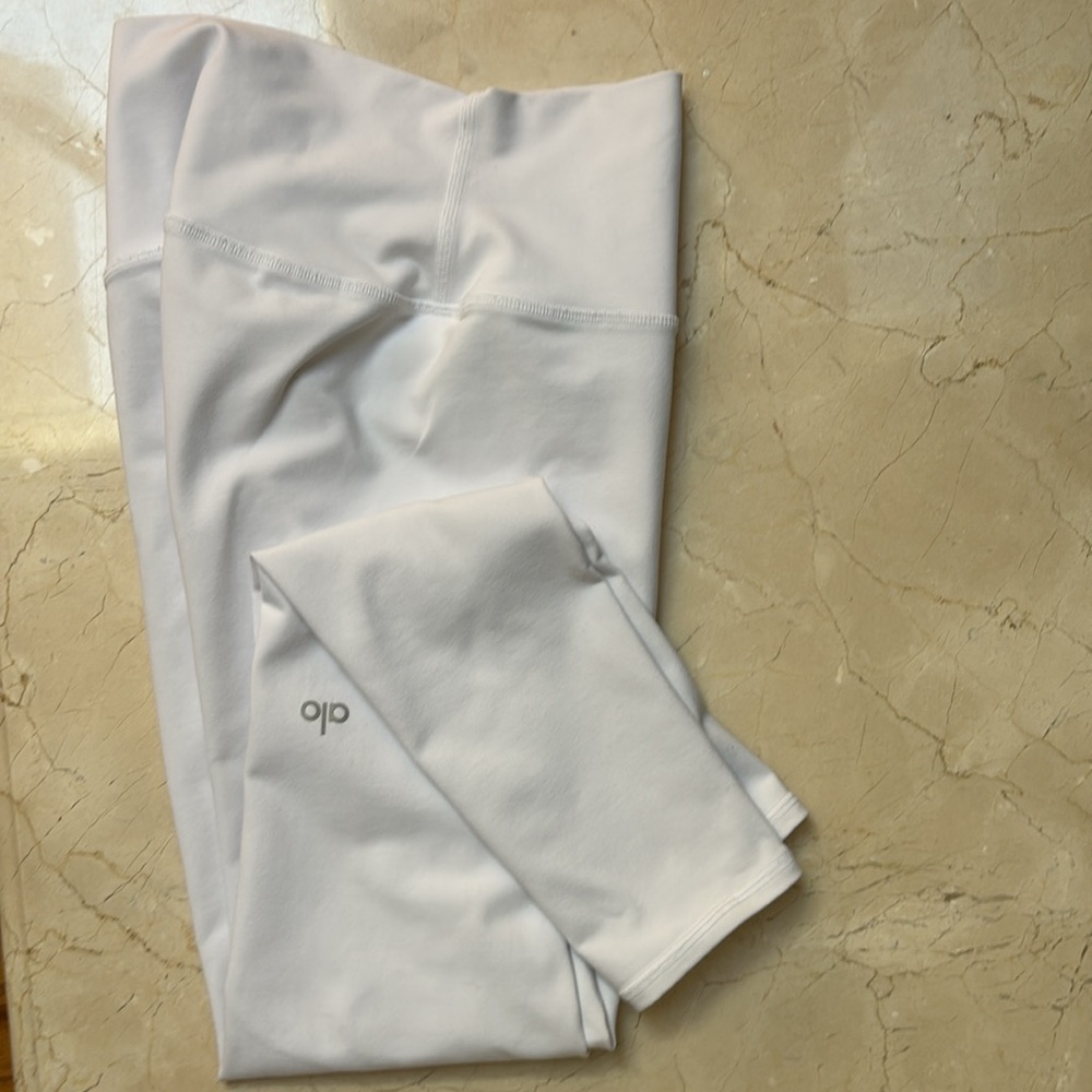 Alo Yoga White Leggings